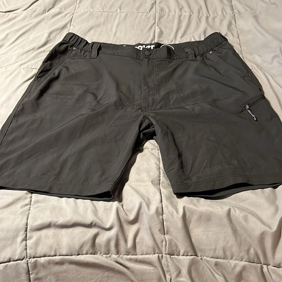 Men’s golf shorts one pair of black and one pair of dark gray - Picture 2 of 15